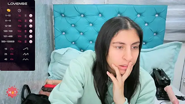 MAARYMOON online show from September 23, 2025, 11:28 am