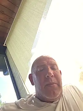 couple211 online show from June 5, 2026, 7:52 pm