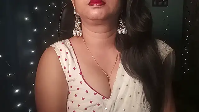 Snapshot of YourModhu chatting on June 23, 2026, 5:55 pm YourModhu online show from June 23, 2026, 5:55 pm