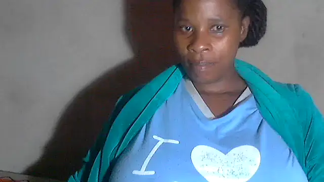 Choco-Coco10 online show from November 17, 2025, 4:38 am