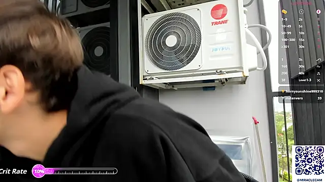 Snapshot of MiracleCam chatting on October 10, 2025, 2:01 am MiracleCam online show from October 10, 2025, 2:01 am