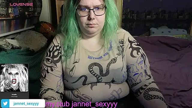 Snapshot of JannetPie chatting on December 14, 2025, 5:13 am JannetPie online show from December 14, 2025, 5:13 am