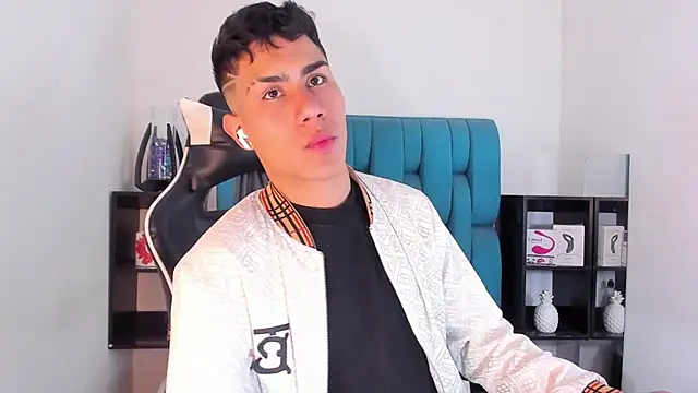 AlanNaughty online show from February 20, 2025, 9:31 pm