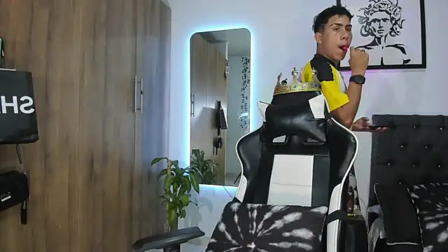 AlanNaughty online show from February 10, 2026, 11:15 pm