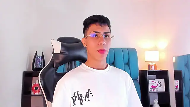 AlanNaughty online show from January 24, 2025, 4:27 am