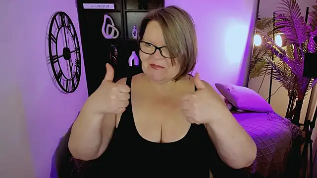 Shannonshine online show from April 11, 2026, 7:45 am