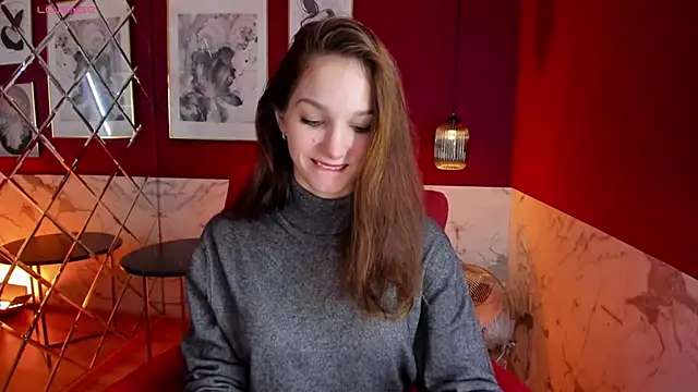 Snapshot of MirandaGlow chatting on January 21, 2025, 5:49 am MirandaGlow online show from January 21, 2025, 5:49 am