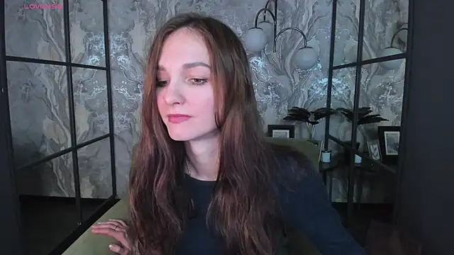 Snapshot of MirandaGlow chatting on March 4, 2025, 5:53 am MirandaGlow online show from March 4, 2025, 5:53 am