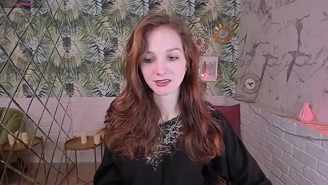 Snapshot of MirandaGlow chatting on January 22, 2025, 5:48 am MirandaGlow online show from January 22, 2025, 5:48 am