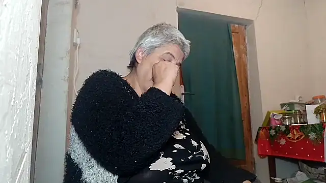 Snapshot of ExquisiteMature chatting on October 11, 2025, 10:11 pm ExquisiteMature online show from October 11, 2025, 10:11 pm