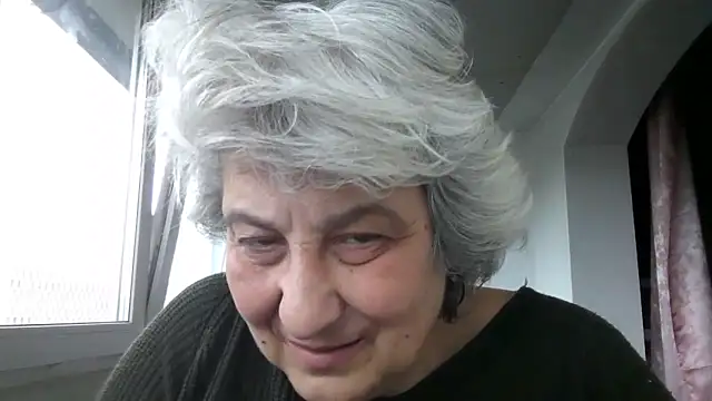 Snapshot of ExquisiteMature chatting on April 9, 2026, 10:43 am ExquisiteMature online show from April 9, 2026, 10:43 am