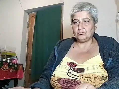 Snapshot of ExquisiteMature chatting on September 28, 2025, 12:56 pm ExquisiteMature online show from September 28, 2025, 12:56 pm