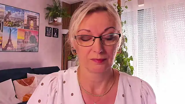 Snapshot of vanessa_chat chatting on September 12, 2025, 6:35 am vanessa chat online show from September 12, 2025, 6:35 am