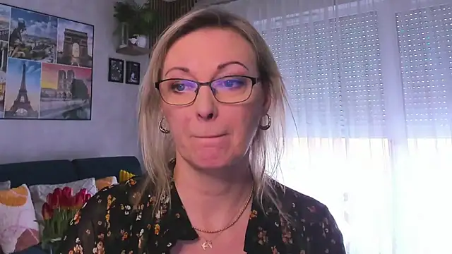 Snapshot of vanessa_chat chatting on February 18, 2025, 2:27 pm vanessa chat online show from February 18, 2025, 2:27 pm