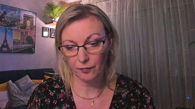 Snapshot of vanessa_chat chatting on March 11, 2025, 5:57 pm vanessa chat online show from March 11, 2025, 5:57 pm