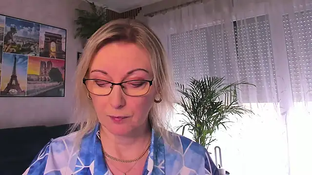 vanessa chat online show from March 31, 2026, 1:13 pm