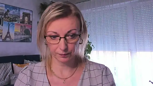 Snapshot of vanessa_chat chatting on March 4, 2025, 2:21 pm vanessa chat online show from March 4, 2025, 2:21 pm