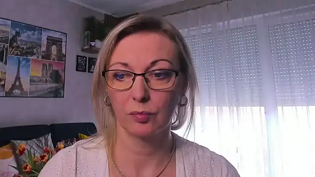Snapshot of vanessa_chat chatting on March 17, 2025, 2:23 pm vanessa chat online show from March 17, 2025, 2:23 pm