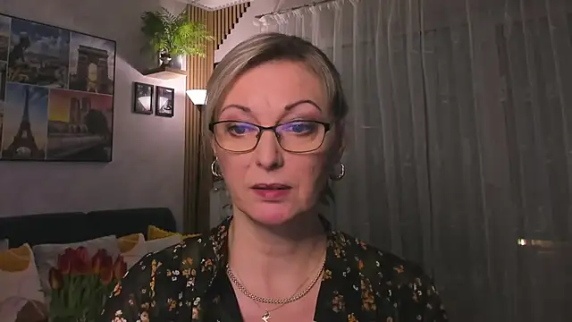 Snapshot of vanessa_chat chatting on February 18, 2025, 5:53 pm vanessa chat online show from February 18, 2025, 5:53 pm