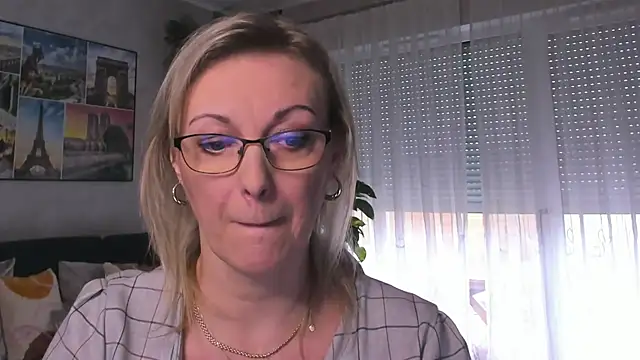 Snapshot of vanessa_chat chatting on February 26, 2025, 2:27 pm vanessa chat online show from February 26, 2025, 2:27 pm