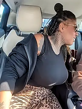 Snapshot of DarkDea chatting on November 1, 2025, 12:32 pm DarkDea online show from November 1, 2025, 12:32 pm