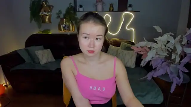 PollyOcean online show from November 26, 2025, 9:42 am