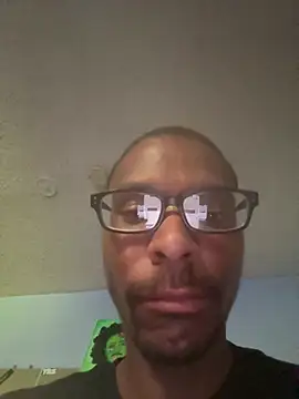 Snapshot of iAmNukka187 chatting on April 11, 2026, 1:24 am iAmNukka187 online show from April 11, 2026, 1:24 am
