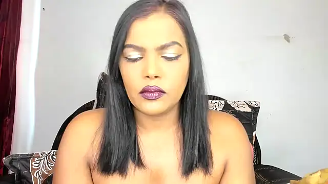 Snapshot of MySweetBitch143 chatting on November 12, 2025, 6:50 am MySweetBitch143 online show from November 12, 2025, 6:50 am