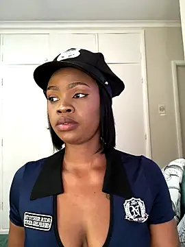 Snapshot of LuciousLips96 chatting on October 28, 2025, 9:41 am LuciousLips96 online show from October 28, 2025, 9:41 am