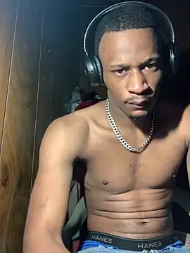 Snapshot of Tristris100 chatting on December 10, 2024, 2:06 pm Tristris100 online show from December 10, 2024, 2:06 pm