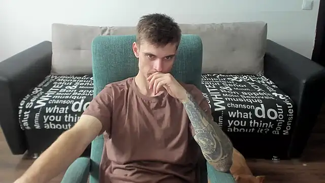 Snapshot of maks_wolfis chatting on March 2, 2025, 12:14 pm maks wolfis online show from March 2, 2025, 12:14 pm