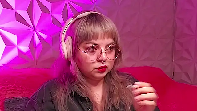 Snapshot of Satyn_doll chatting on November 27, 2025, 11:49 pm Satyn doll online show from November 27, 2025, 11:49 pm