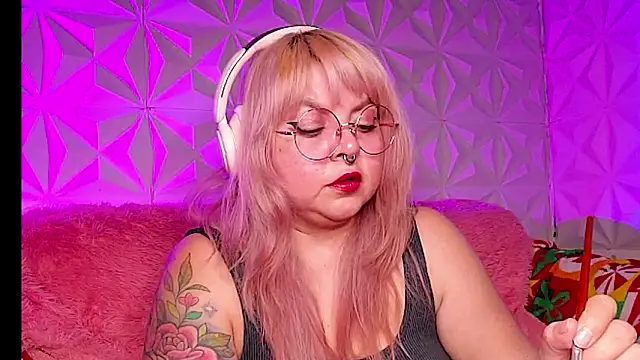 Satyn doll online show from February 3, 2026, 12:10 am