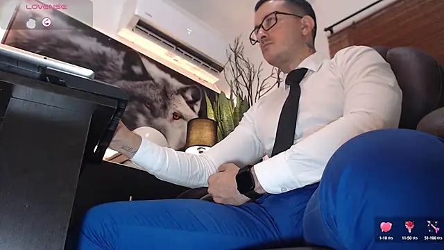 Snapshot of randyluke chatting on January 10, 2025, 10:06 am randyluke online show from January 10, 2025, 10:06 am