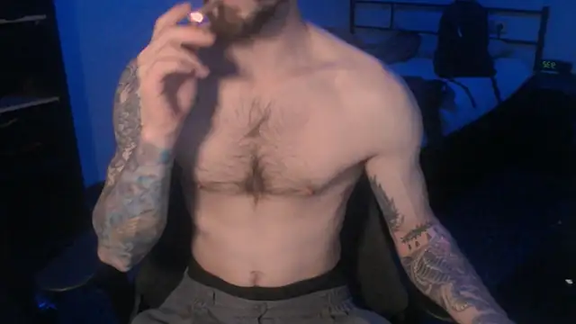Snapshot of SexxxyLouis chatting on March 7, 2025, 8:34 am SexxxyLouis online show from March 7, 2025, 8:34 am
