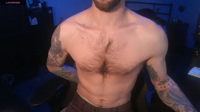 SexxxyLouis online show from October 28, 2025, 1:54 pm