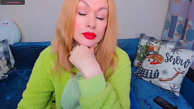 Snapshot of EllenMoore chatting on February 3, 2026, 3:04 am EllenMoore online show from February 3, 2026, 3:04 am