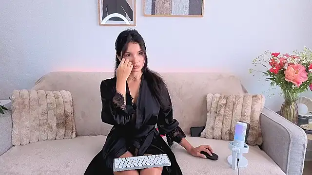 Snapshot of ErikaSoft chatting on May 30, 2026, 2:01 pm ErikaSoft online show from May 30, 2026, 2:01 pm