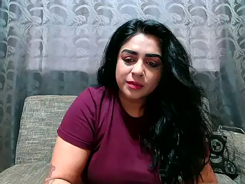 indianishkq7 online show from December 17, 2024, 11:39 am