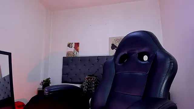 Snapshot of Ellie_Alves chatting on November 24, 2025, 2:28 pm Ellie Alves online show from November 24, 2025, 2:28 pm