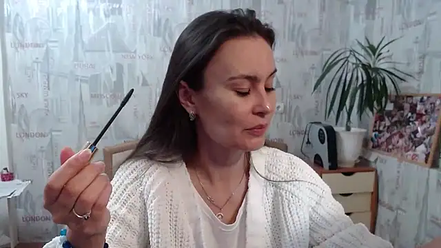 Snapshot of GinaQSoul chatting on September 16, 2025, 3:13 pm GinaQSoul online show from September 16, 2025, 3:13 pm