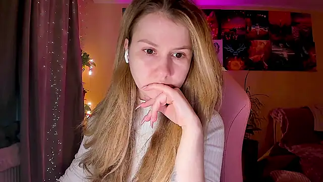 Snapshot of GoodWitch_ chatting on September 25, 2025, 7:36 am GoodWitch  online show from September 25, 2025, 7:36 am