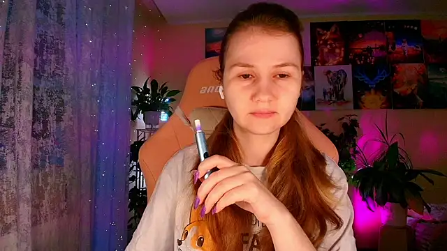 GoodWitch  online show from November 30, 2025, 7:42 am