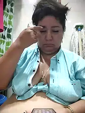 Snapshot of Brenda_Berck_ chatting on December 4, 2025, 12:59 pm Brenda Berck online show from December 4, 2025, 12:59 pm