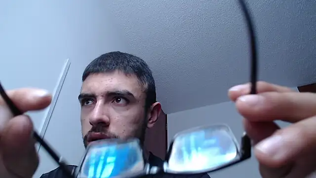 Snapshot of fvckolombianguyy chatting on February 8, 2025, 4:57 pm fvckolombianguyy online show from February 8, 2025, 4:57 pm