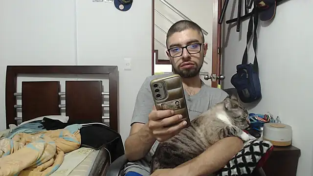 Snapshot of fvckolombianguyy chatting on March 7, 2025, 1:09 am fvckolombianguyy online show from March 7, 2025, 1:09 am