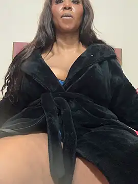 Snapshot of Bootyliciouse21X chatting on July 9, 2026, 6:40 pm Bootyliciouse21X online show from July 9, 2026, 6:40 pm