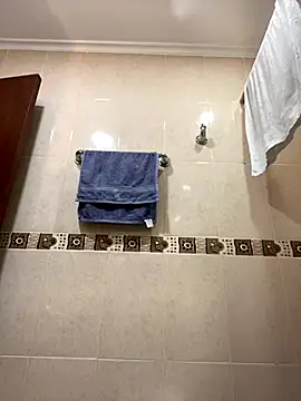 Snapshot of Fancyxlove chatting on November 19, 2025, 12:27 pm Fancyxlove online show from November 19, 2025, 12:27 pm