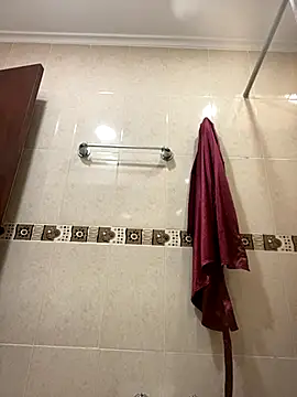 Snapshot of Fancyxlove chatting on October 25, 2025, 12:39 pm Fancyxlove online show from October 25, 2025, 12:39 pm