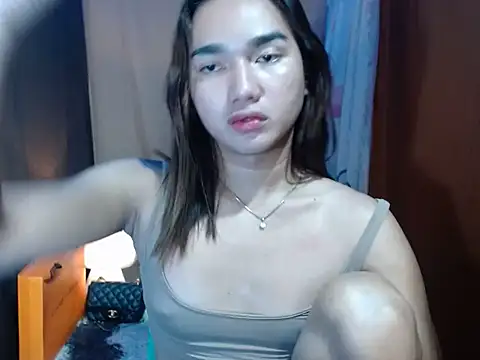 Snapshot of CasandraDiaz chatting on December 4, 2025, 4:28 pm CasandraDiaz online show from December 4, 2025, 4:28 pm